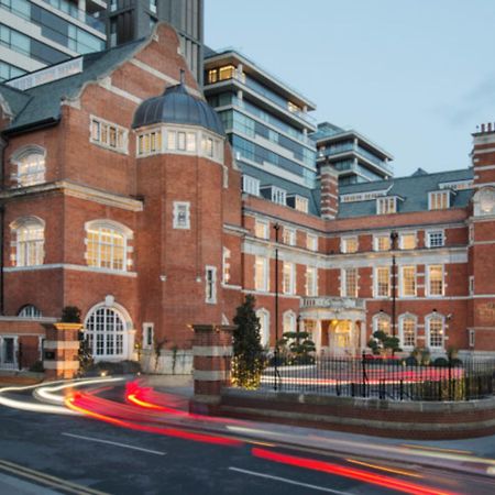 The Lalit London Hotel Bagian luar foto The former St Mary's Hospital