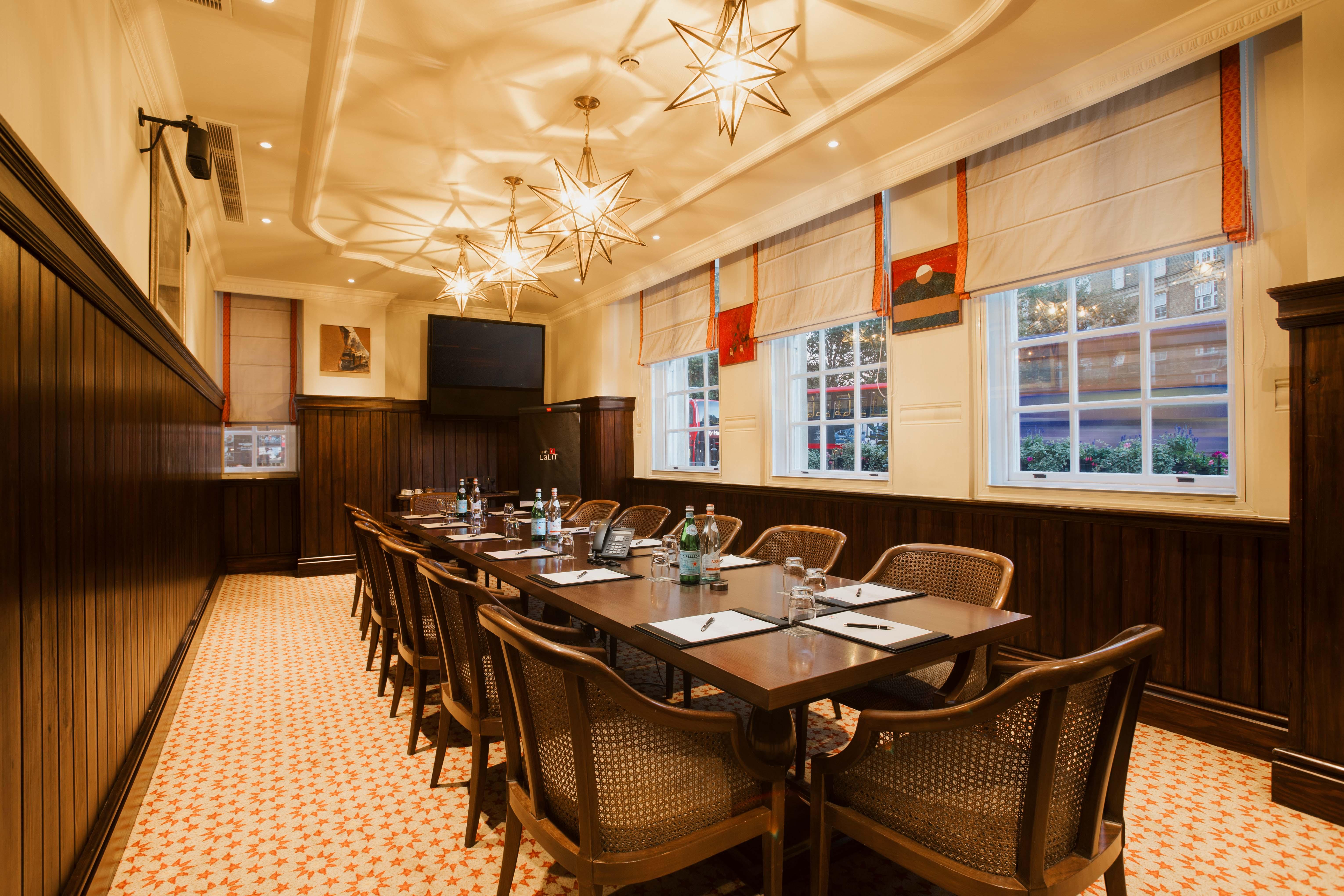 The Lalit London Hotel Bagian luar foto The Long Room